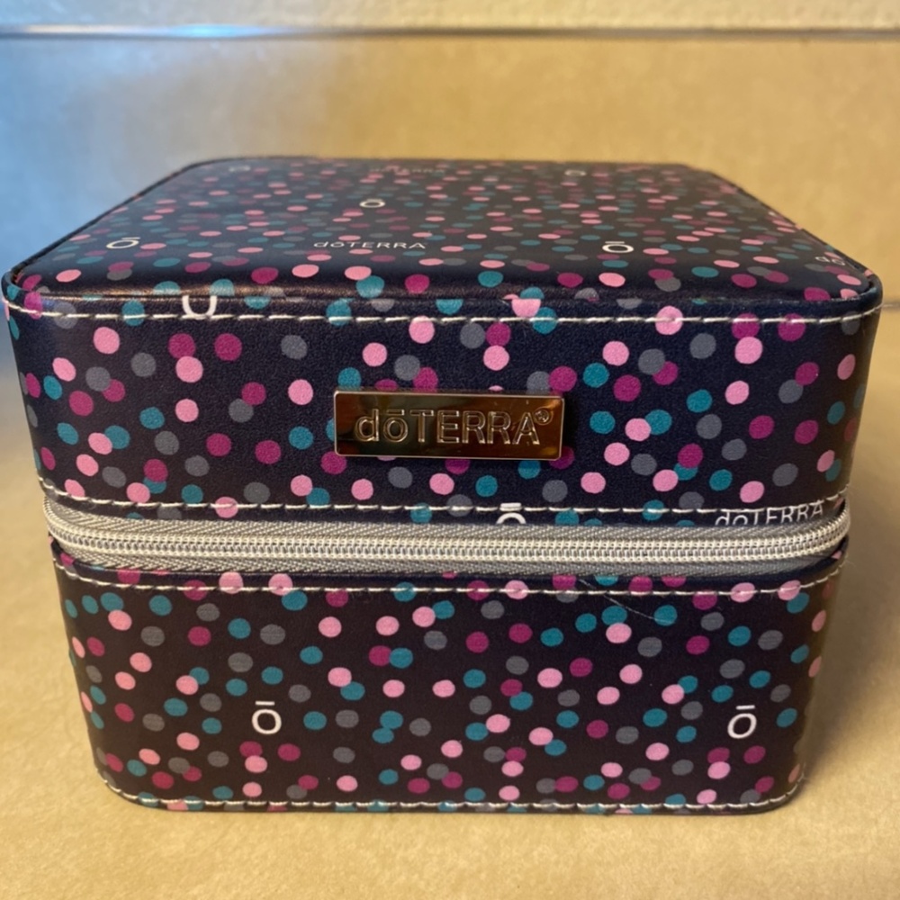 Do Terra Essential oils organizer